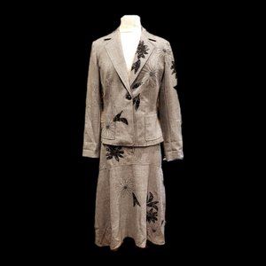 JON Classy Vintage Looking Long Skirt Suit